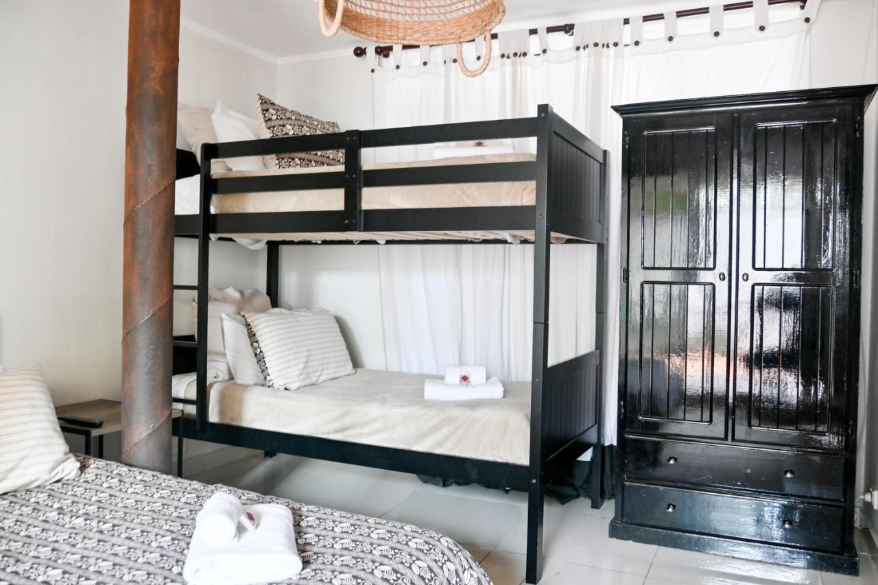 Designer Studios Manly Luaran gambar